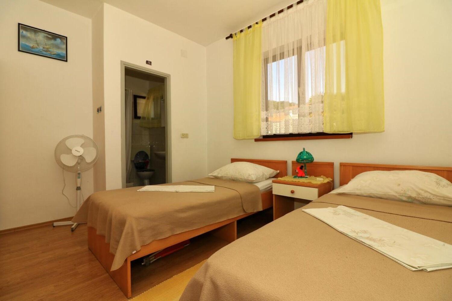Apartments Slavica - Free Parking Jezera Extérieur photo
